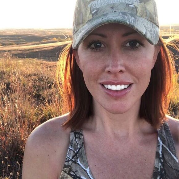 Meet your Posher, Beth - Picture 1 of 1